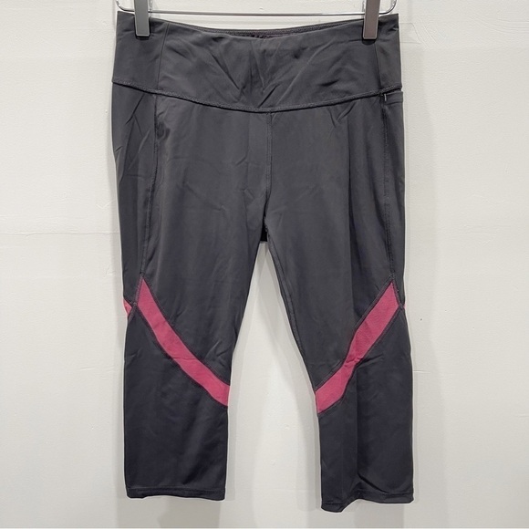 Calia Carrie Underwood Grey Energize Capri Crop Pants Size Medium - Picture 1 of 9